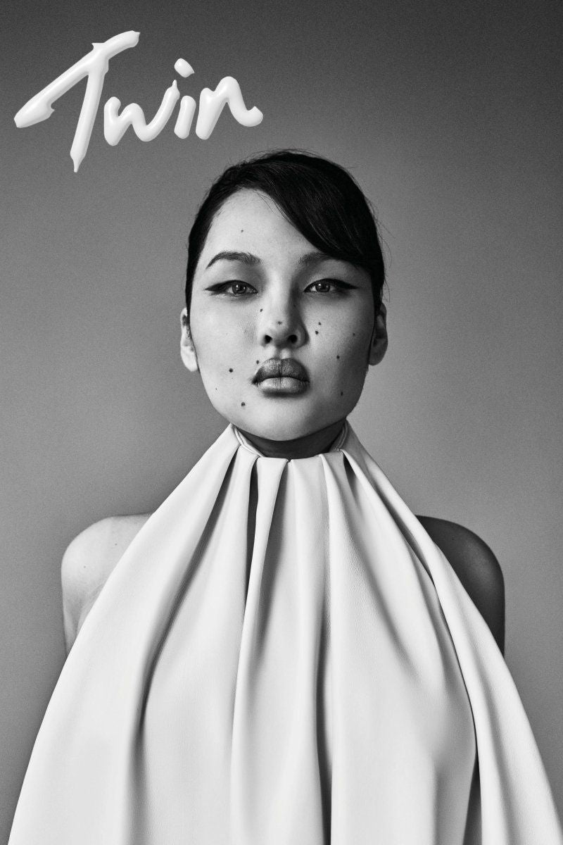 Twin — Issue 33