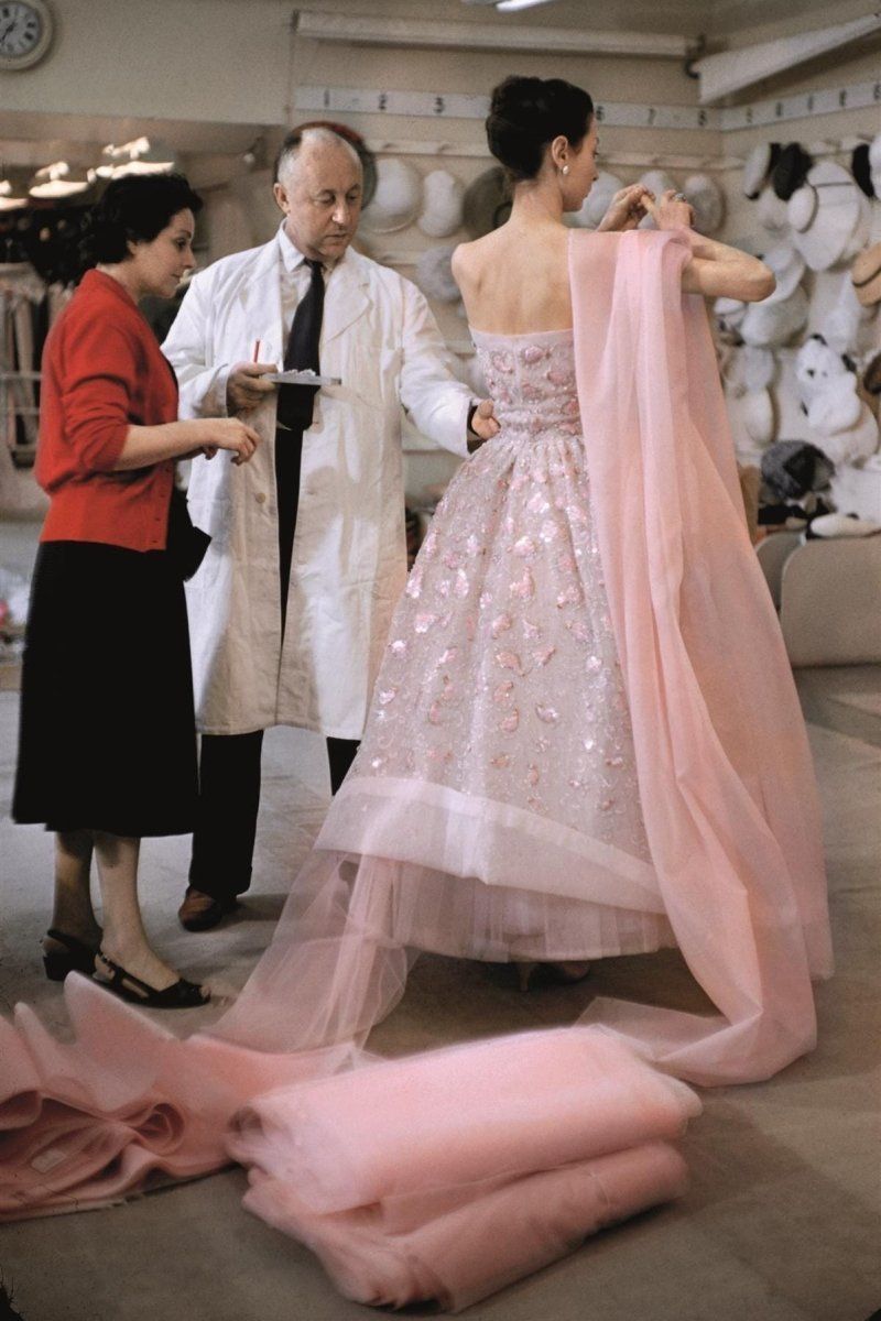 Dior 30 Avenue Montaigne - Boutique Galleria