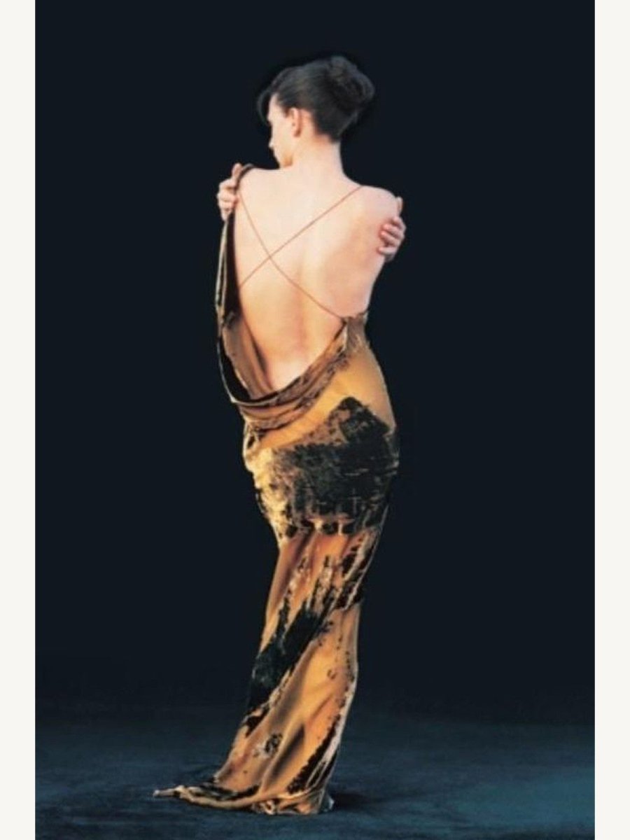 Fashion Icons : Fashion Icons with Fern Mallis (Book) - Boutique Galleria